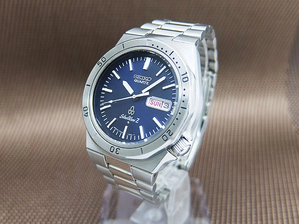 Seiko SilverWave Z 7546-7040 Quartz Blue Dial Diver Rotating Bezel